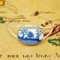 British Pottery Artifact in silver bracelet, (1800 - 1820) Eastern Caribbean Sea Shipwreck.