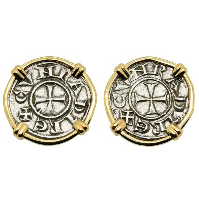 1139-1252 Crusader Cross coins in gold earrings