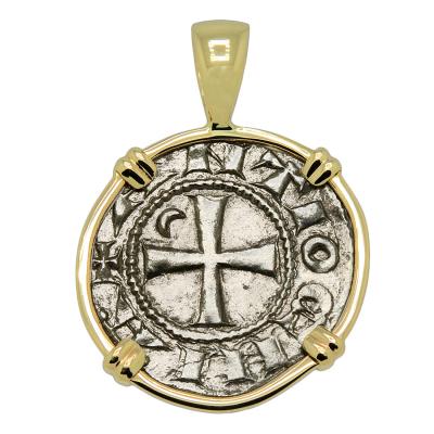 1163-1188 Crusader coin in gold pendant