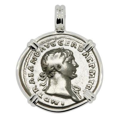 AD 103-111 Trajan denarius in white gold pendant