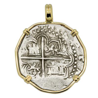 1589 Spanish 2 reales in gold pendant
