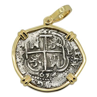 1654 La Capitana shipwreck coin in gold pendant
