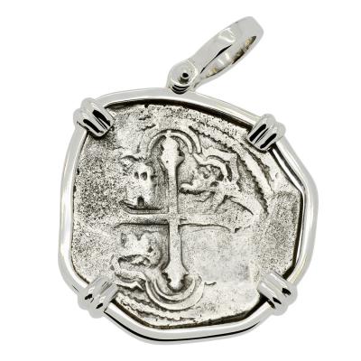 Concepcion shipwreck coin in white gold pendant