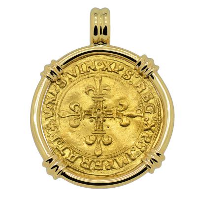 1515-1547 Francis I Golden Shield in gold pendant