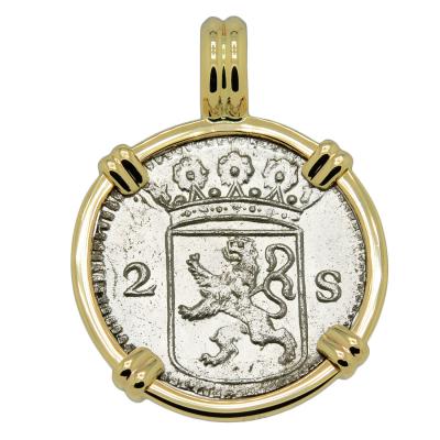 1724 Akerendam shipwreck 2 stuivers in gold pendant