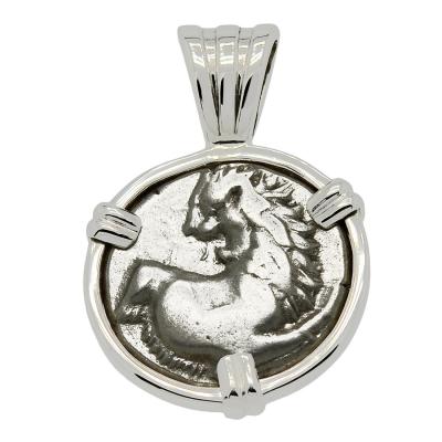 386-338 BC Lion coin in white gold pendant
