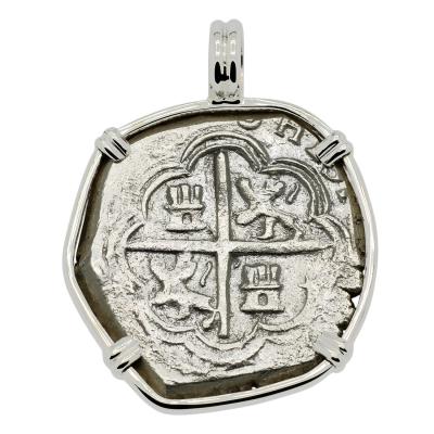 1590-1598 Spanish coin in white gold pendant