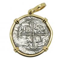 Colonial Spanish King Philip II two reales 1575-1598 in 14k gold pendant.