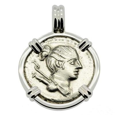 73 BC goddess Diana coin in white gold pendant