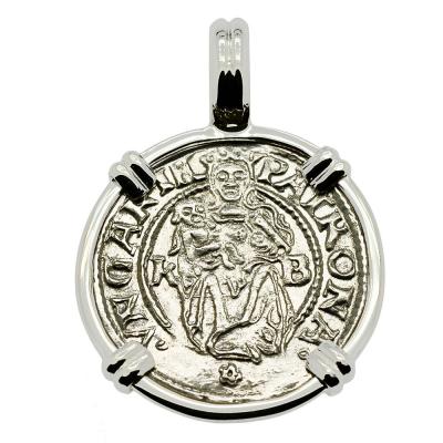 1536 Madonna and Child coin white gold pendant