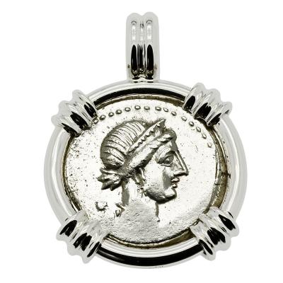 46-45 BC, Julius Caesar denarius with Venus in white gold pendant