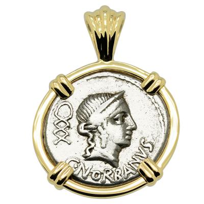 83 BC Venus denarius in gold pendant