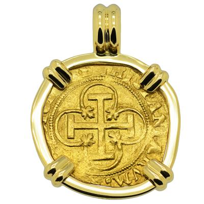 1516-1556 Johanna and Charles escudo in 18k gold pendant