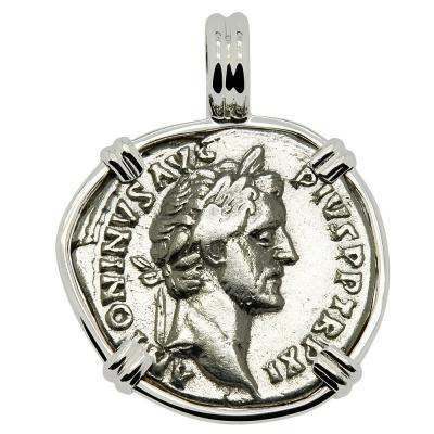AD 147-148 Antoninus Pius denarius in white gold pendant