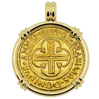 1699 Portuguese Brazil 4000 Reis in gold pendant