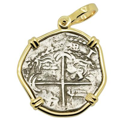 1612-1616 Spanish 2 reales coin in gold pendant