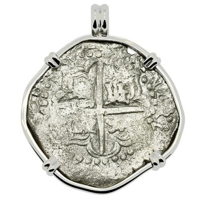 Concepcion shipwreck coin in white gold pendant