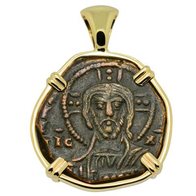 976-1025 Jesus Christ coin in gold pendant