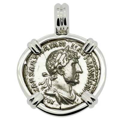 AD 119-122 Hadrian denarius in white gold pendant