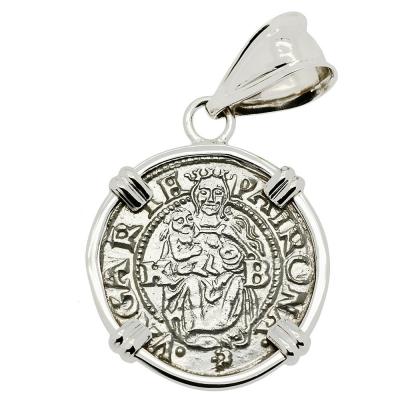 1539 Madonna and Child coin in white gold pendant
