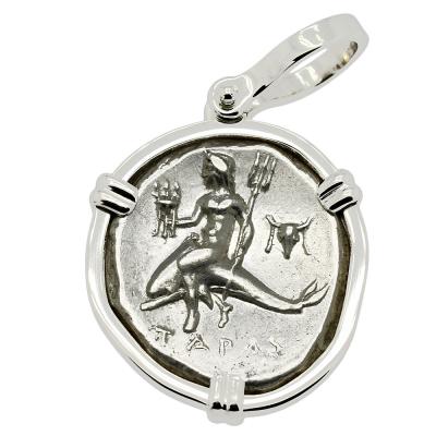 272-240 BC Dolphin rider coin in white gold pendant