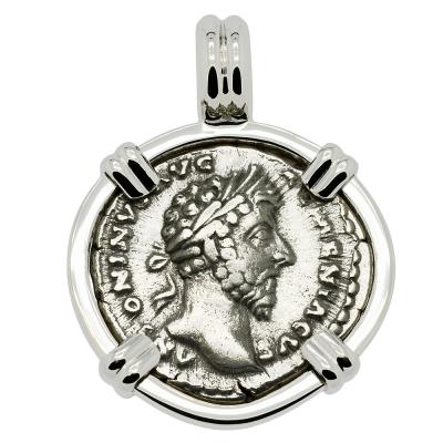AD 165 Marcus Aurelius coin in white gold pendant