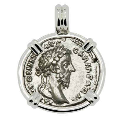 Marcus Aurelius denarius in white gold pendant