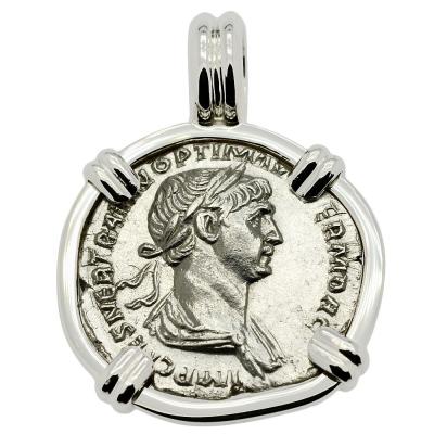AD 115 - 116 Trajan coin in white gold pendant