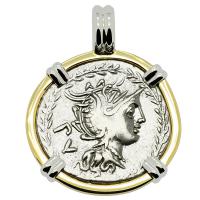 Roman Republic 101 BC, Roma and Victory chariot denarius in 14k white and yellow gold pendant. 