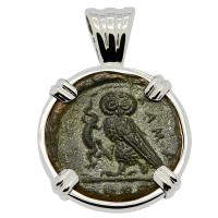 Greek Sicily 420-410 BC, Owl and Gorgon tetras in 14k white gold pendant.