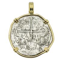 Spanish King Philip II one real 1566-1590, in 14k gold pendant.
